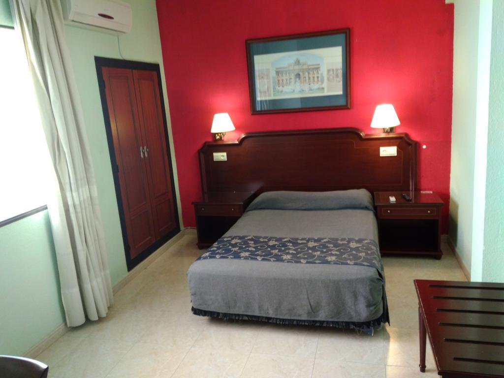 Hotel Nuevo Ara Caces 외부 사진