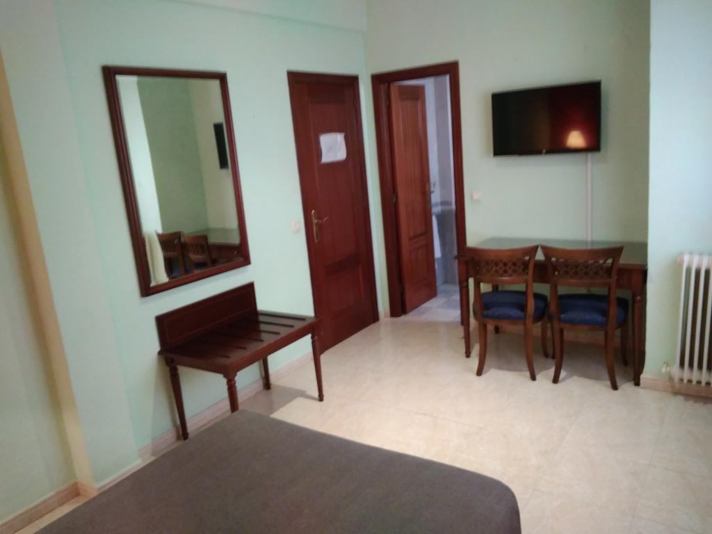 Hotel Nuevo Ara Caces 외부 사진