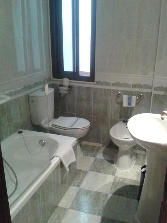 Hotel Nuevo Ara Caces 외부 사진
