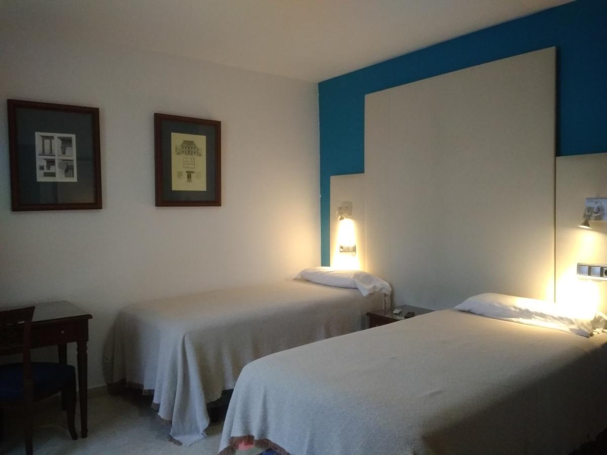Hotel Nuevo Ara Caces 외부 사진
