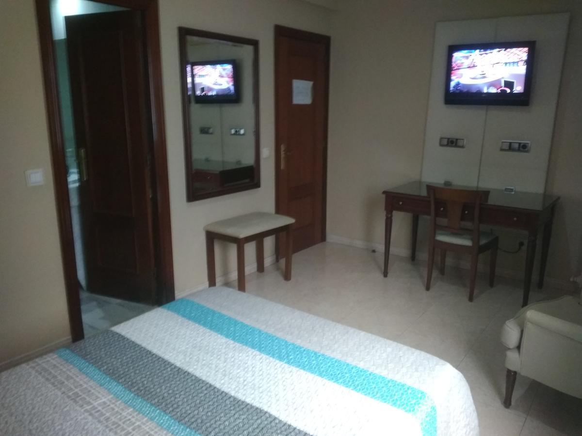 Hotel Nuevo Ara Caces 외부 사진