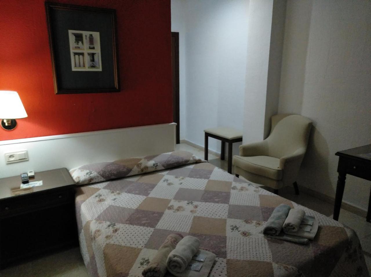 Hotel Nuevo Ara Caces 외부 사진