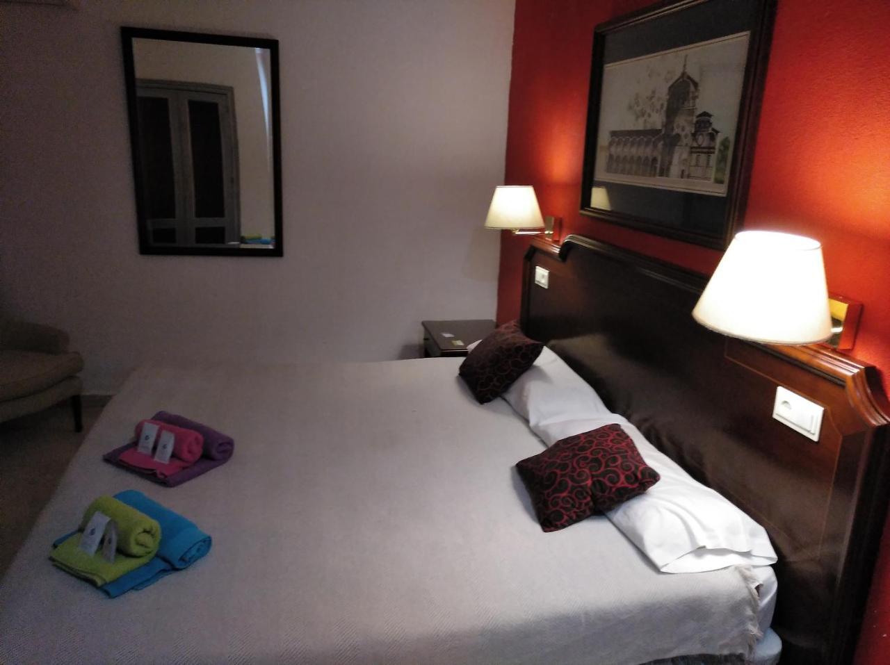 Hotel Nuevo Ara Caces 외부 사진