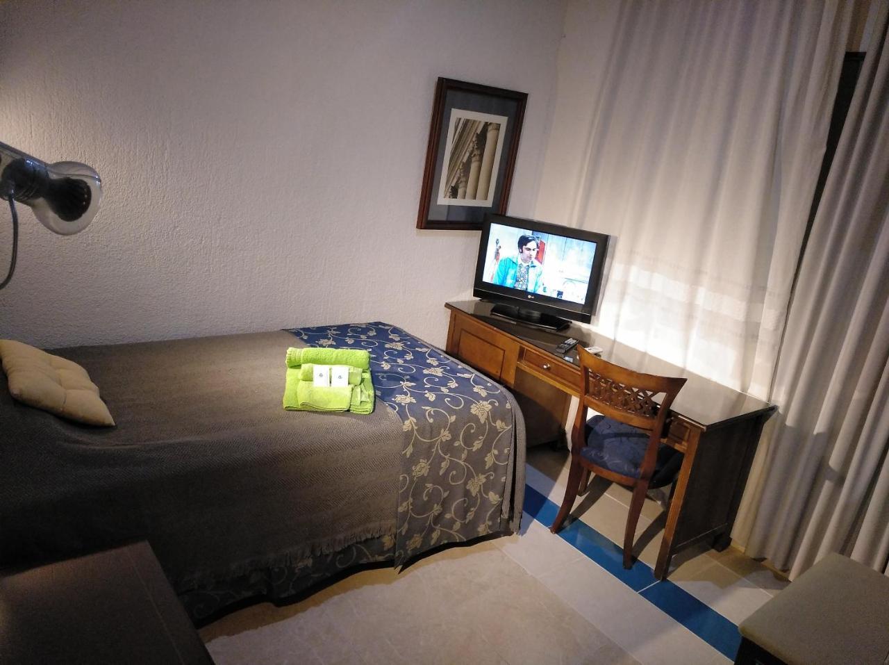 Hotel Nuevo Ara Caces 외부 사진